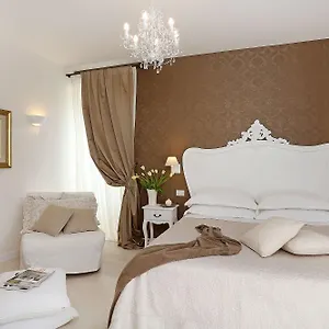 Daplace - Hqh Colosseo 2*, Rome Italy