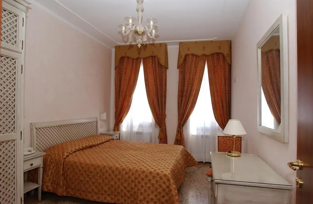 Casa Mimma Bed & Breakfast Venice 3*,